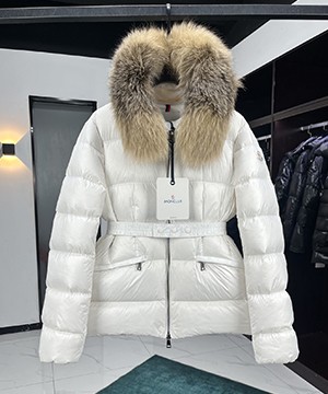 몽클레어 보에드 Boed 숏 다운 패딩