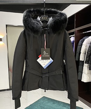 몽클레어 그레노블 Laplance 숏 다운 패딩