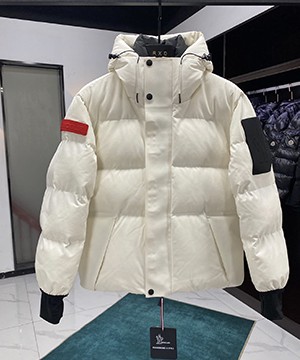 몽클레어 그레노블 숏 다운 패딩