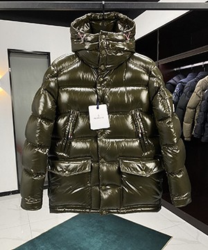 몽클레어 키아블라세 Chiablese 숏 다운 패딩