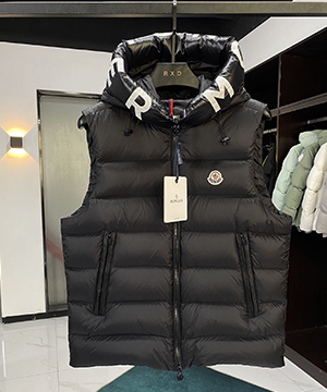 몽클레어 MONTREUIL 다운 베스트 패딩 조끼