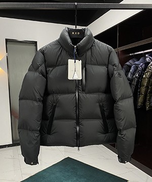 몽클레어 베스브레 Besbre 숏 다운 패딩