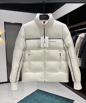 몽클레어 미카엘 Michael 숏 다운 패딩