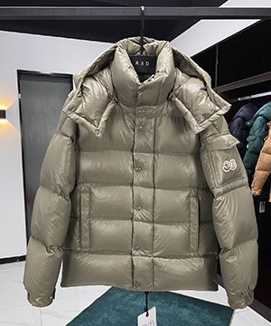 몽클레어 마야 70 Maya 숏 다운 패딩