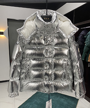 몽클레어 마야 70 Maya 숏 다운 패딩