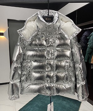 몽클레어 마야 70 Maya 숏 다운 패딩