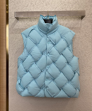 보테가베네타 인트레치아토 테크 나일론 베스트 패딩 조끼