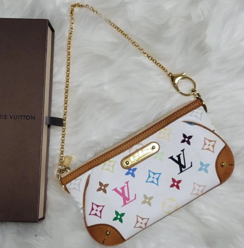 루이비통 멀티 컬러 밀라 포쉐트 포체 체인 파우치 사이즈 : 20 X 10.5 cm
