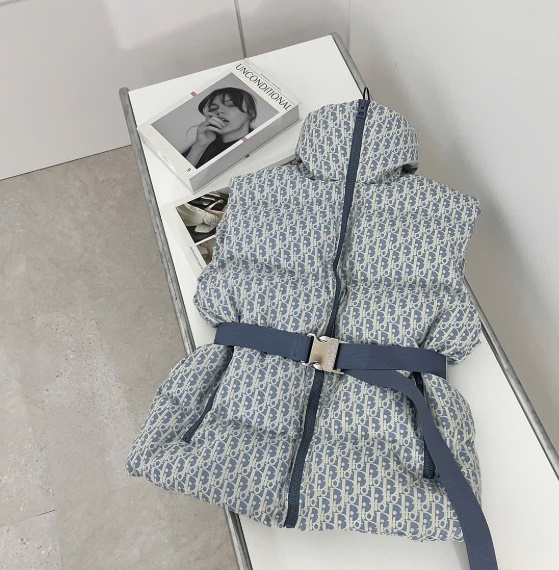 디올 벨트 푸퍼 베스트 블루 & 화이트 조끼 패딩