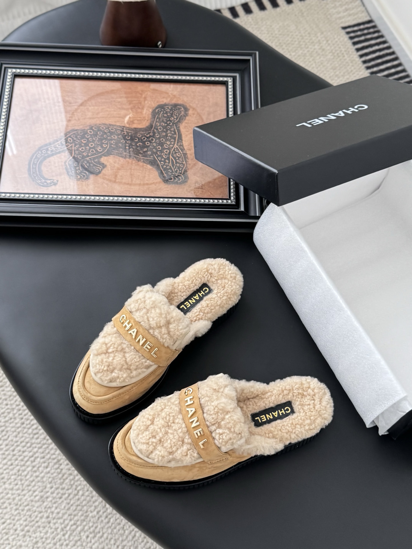 샤넬 25C 가을 겨울 신상 퍼 뮬