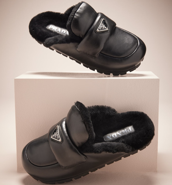 프라다 시어링 슬리퍼