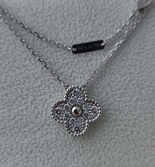 반클리프 앤 아펠 빈티지 알함브라 화이트 골드