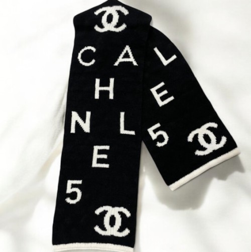 샤넬 빅 CC 로고 양면 리버서블 머플러 블랙 화이트