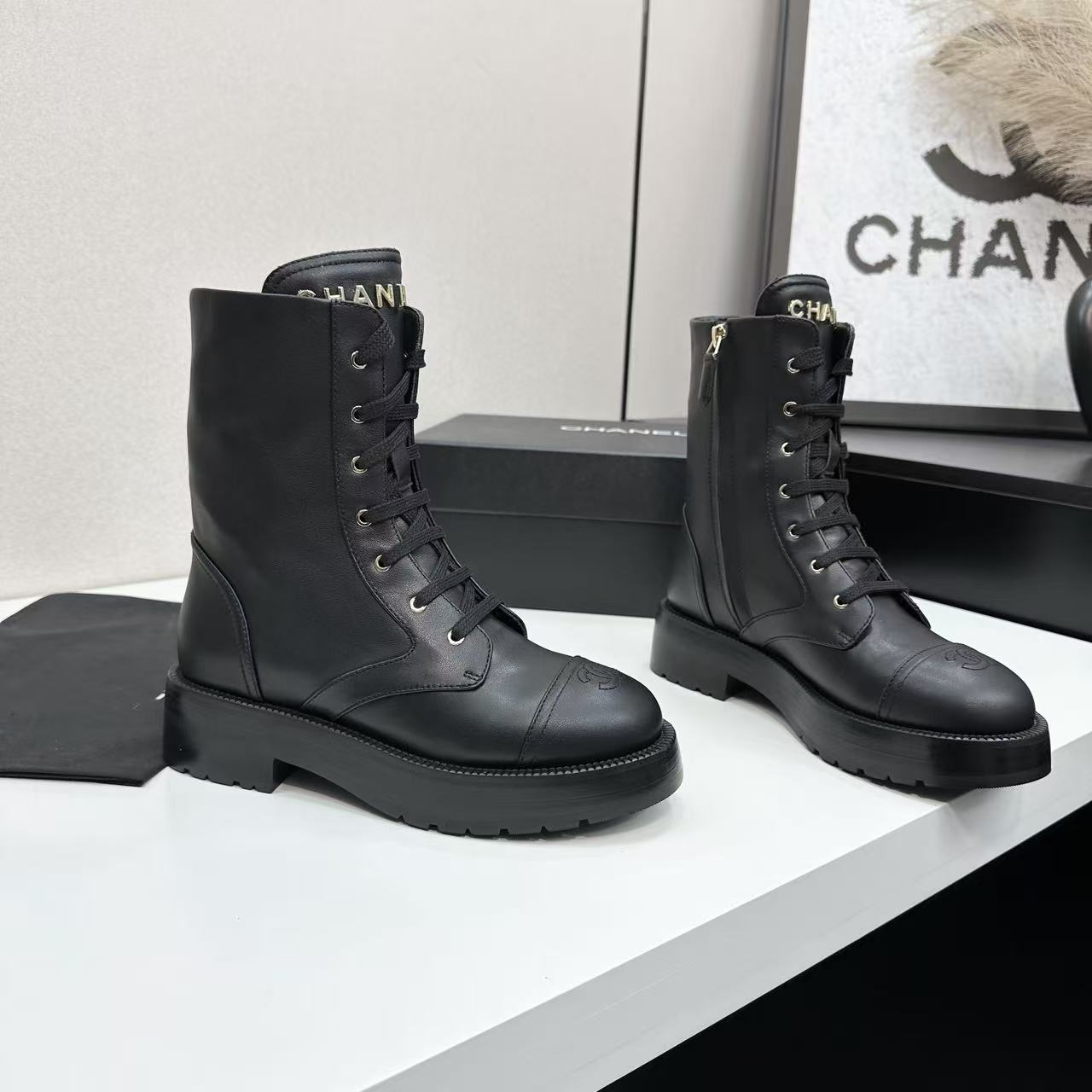 샤넬 25K 더블C 쇼트부츠