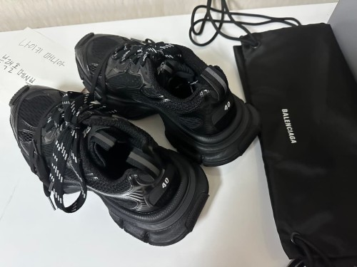 발렌시아가 여성 여성 3xl 스니커즈 블랙