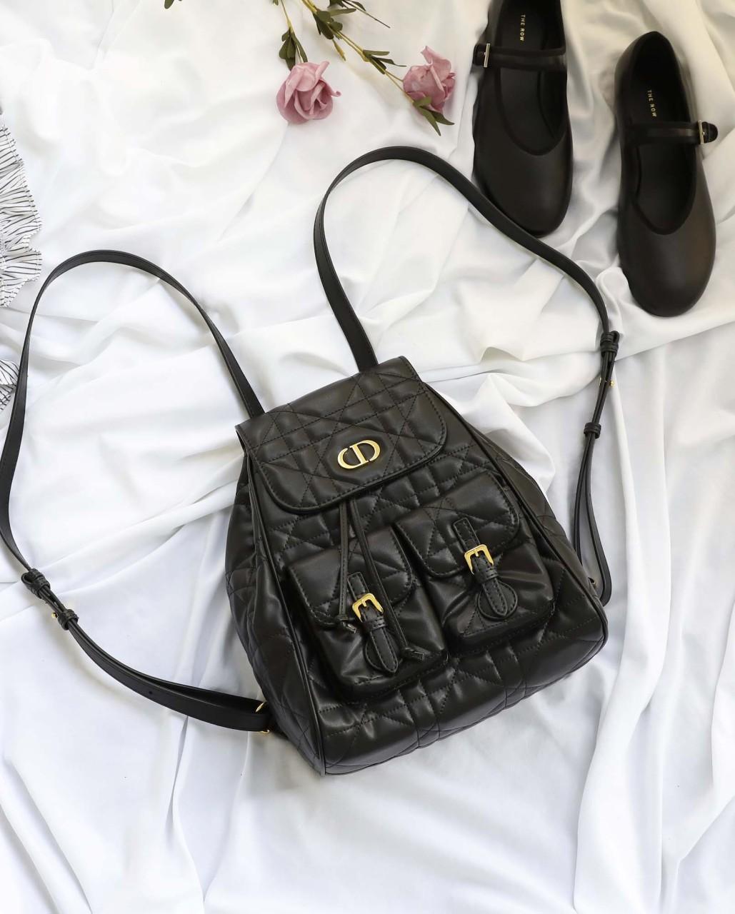 디올 카로 백팩 미디엄 블랙