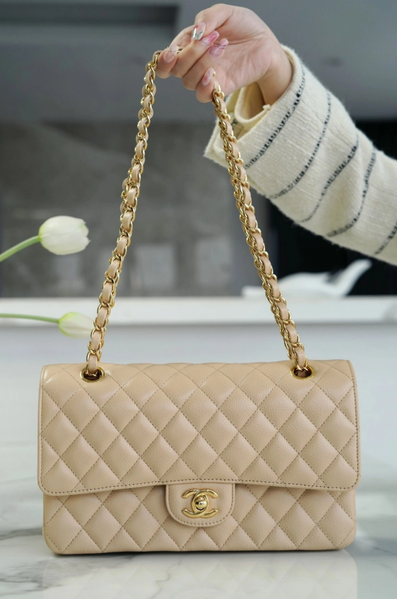 샤넬 클래식 미디움 카프스킨 베이지 골드