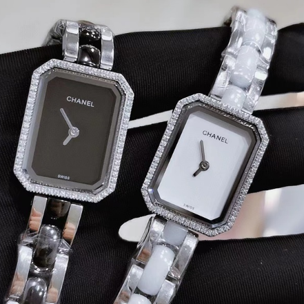 샤넬 여성 프리미에르 세라믹 워치