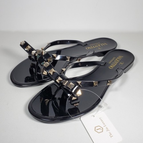 발렌티노 락스터드 슬리퍼