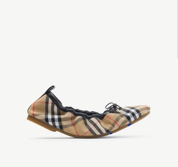 버버리 체크 폰 발레리나 슈즈