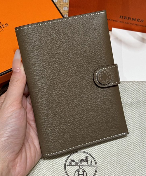 에르메스 RMS 여권지갑 에토프