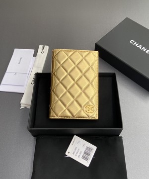 샤넬 여권 케이스 A80385