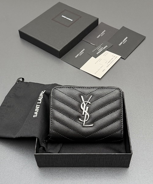 생로랑 카산드라 마틀라세 컴팩트 지퍼라운드 동전지갑 403723