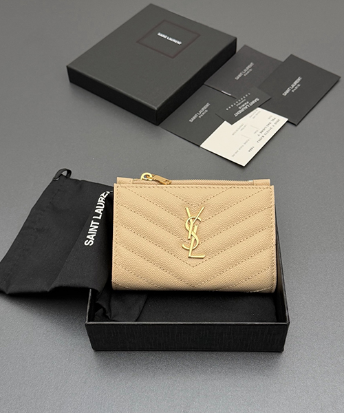 생로랑 카산드라 마틀라세 컴팩트 카드 동전지갑 668287