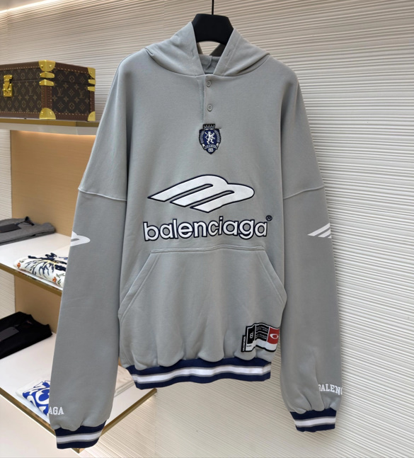 발렌시아가 마이크로 패치 자수 후드 스웻셔츠