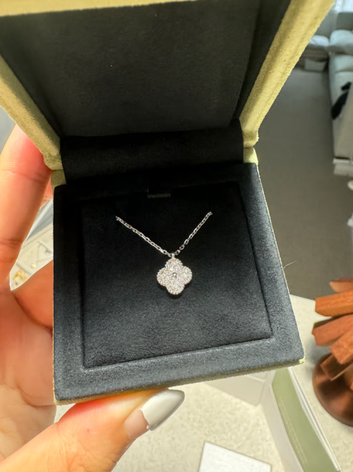 반클리프 아펠 알함브라 다이아 네크리스 목걸이 화이트 골드, 풀 파베