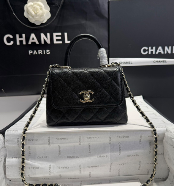 샤넬(Chanel) 클래식 플랩백