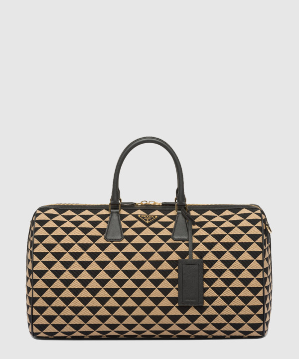 프라다 심볼 자수 패브릭 트래블백 2VC018