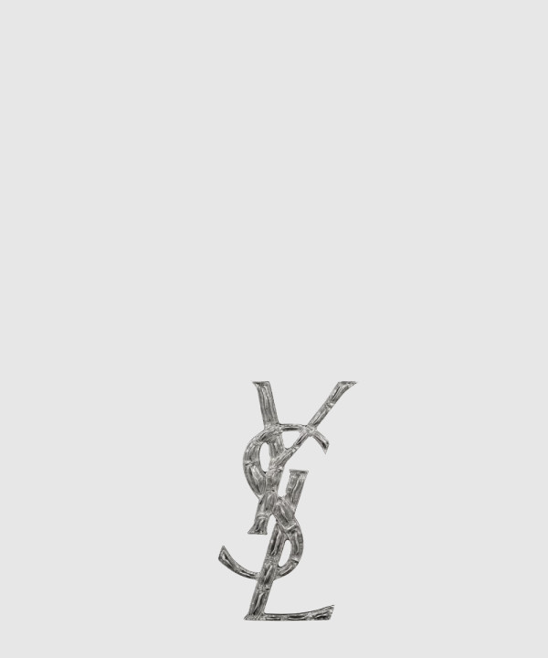 생로랑 메탈 소재의 CASSANDRE 크로커다일 브로치 470371