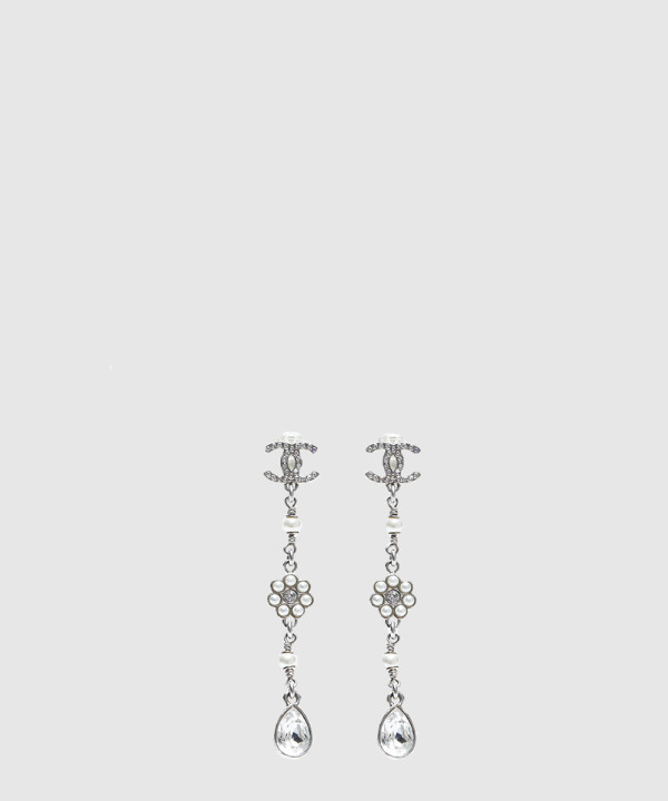 샤넬 꽃 진주 귀걸이 AB7137