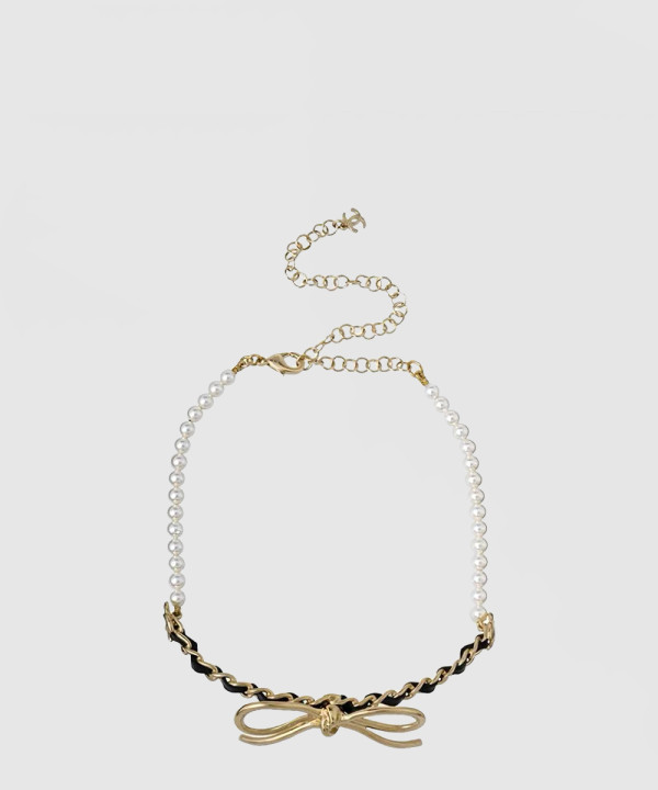 샤넬 리본 가죽 스커트 초커 AB8496