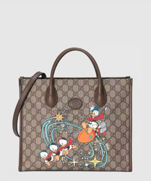 구찌 인터로킹 G 스몰 토트백