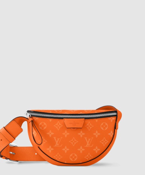 루이비통 LV 문 크로스바디 M31029