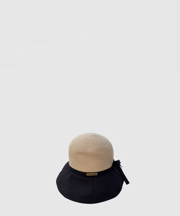 미우미우 선캡 5HC563