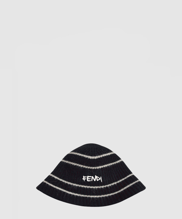 펜디 니트 벙거지 FXQ536