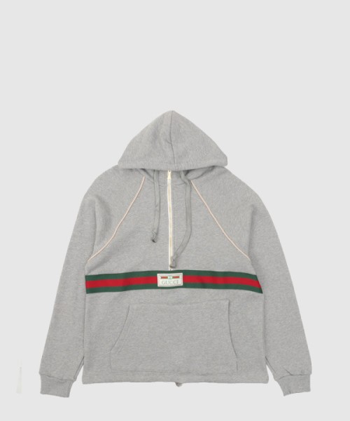 구찌 라벨 디테일의 스웨트셔츠