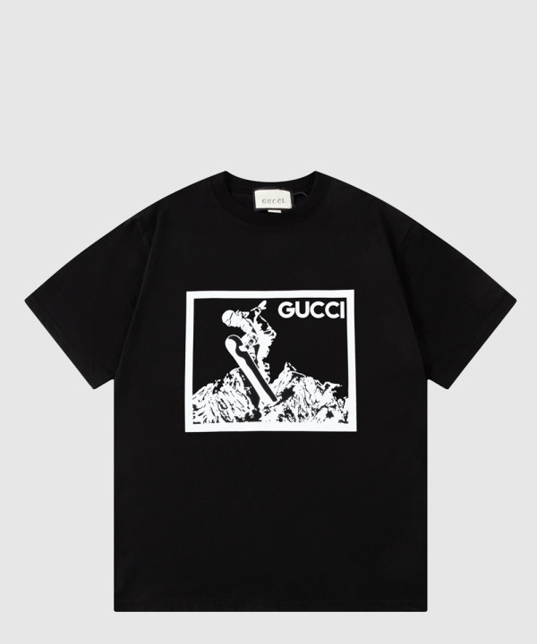 구찌 로고 프린트 반팔