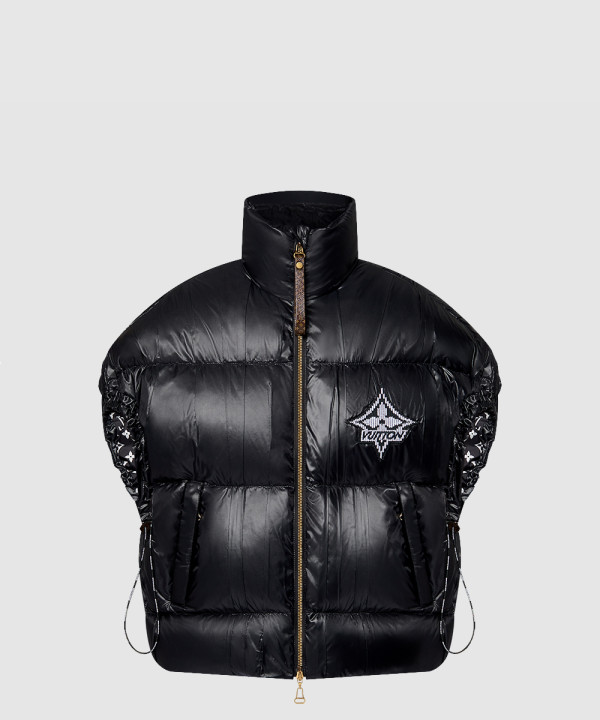 루이비통 드로스트링 디테일 테크니컬 푸퍼 질레