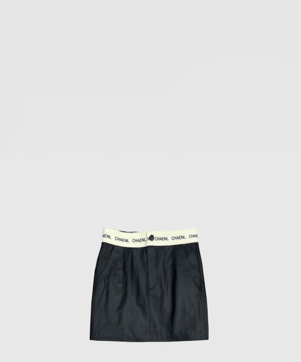 샤넬 로고 하프 스커트