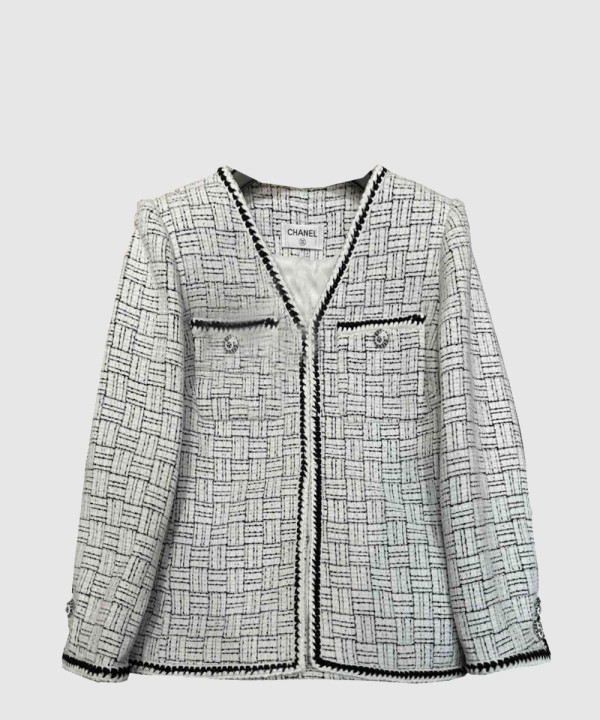 샤넬 로고 쇼트 코트