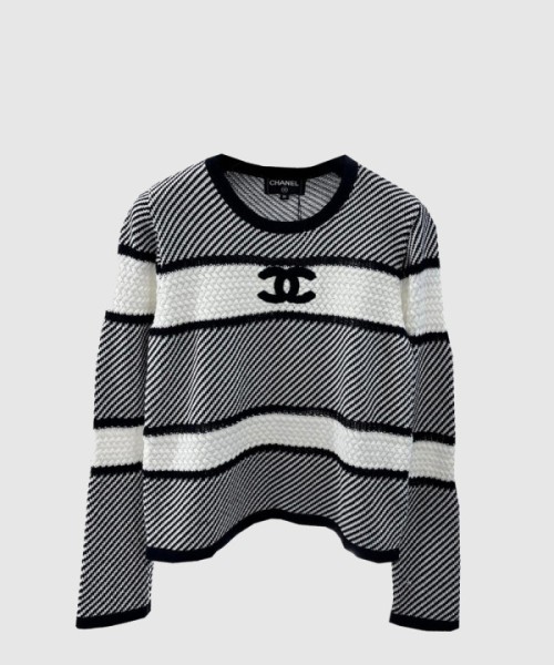샤넬 로고 니트 상의