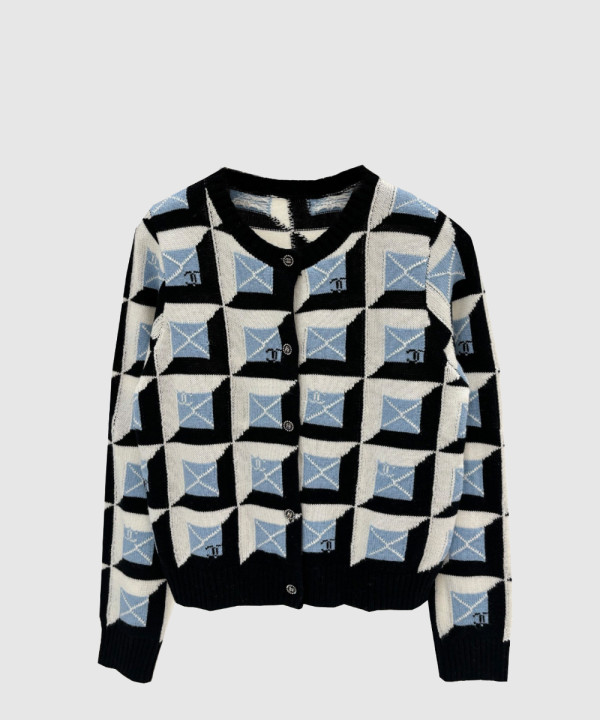 샤넬 로고 쇼트 코트