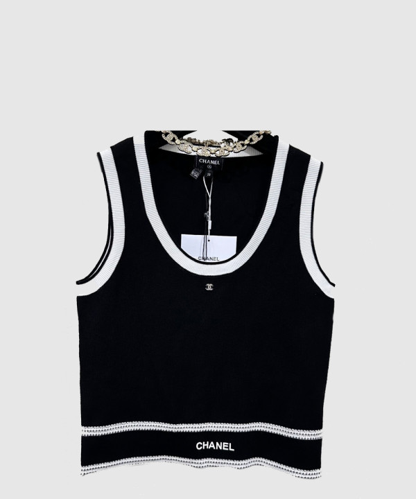 샤넬 로고 프린트 반팔