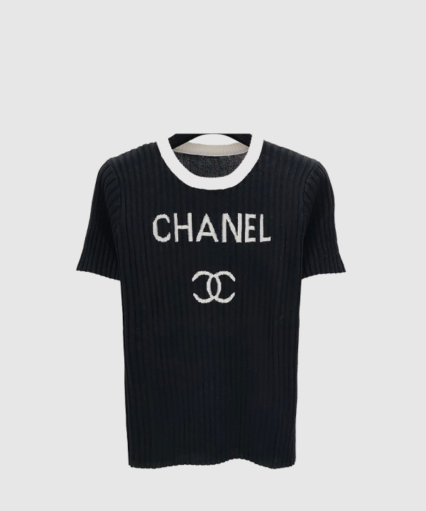 샤넬 로고 프린트 반팔