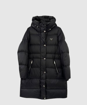 프라다 로고 코트