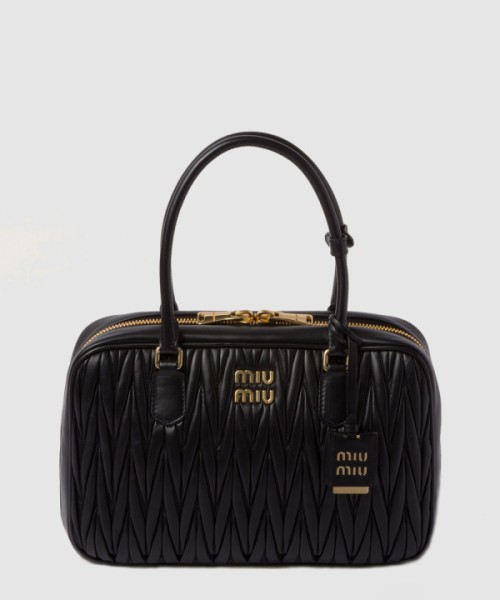 미우미우 아르카디 마테라쎄 나파 가죽백 5BB133